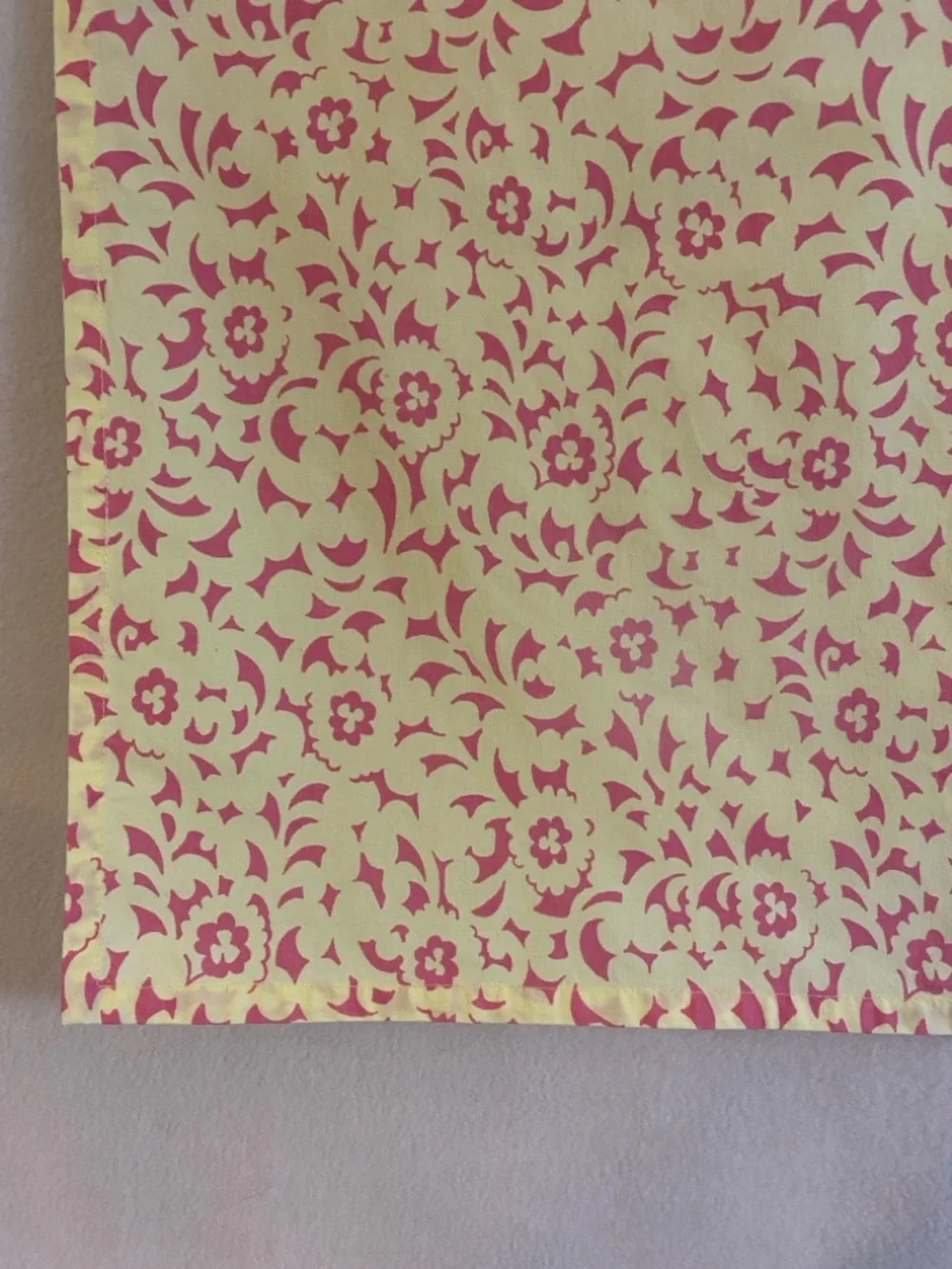 Set of 4 vintage Anthropologie yellow pink floral cotton napkins